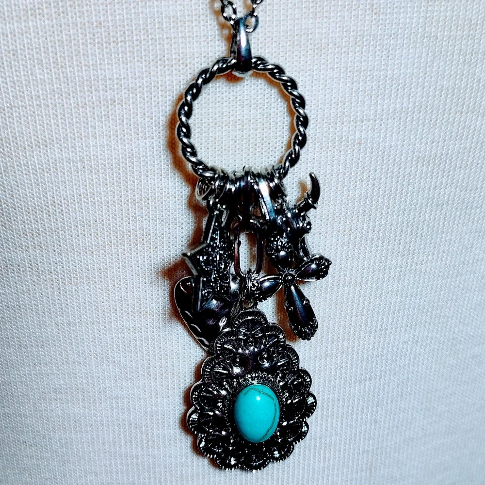 Elegant Long Silver and Turquoise Pendant Necklace. NWOT